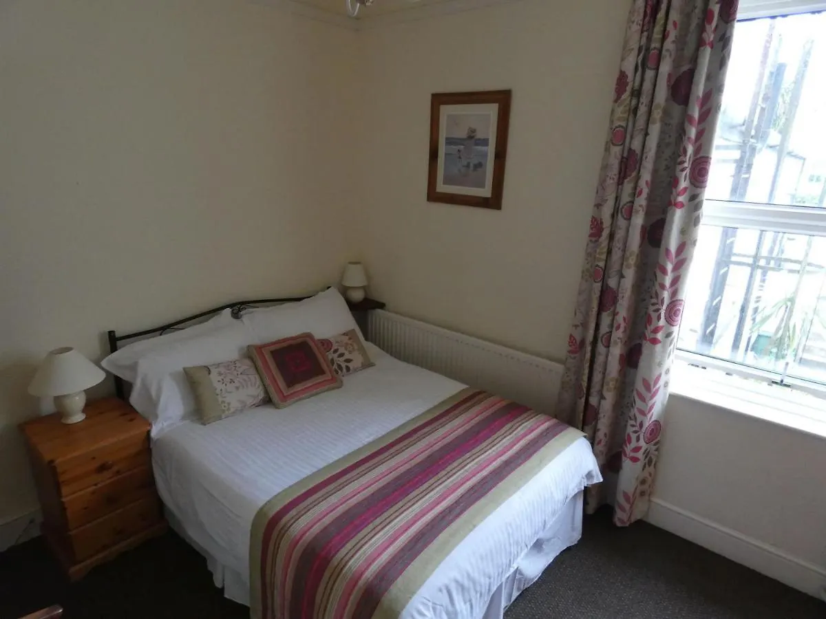 Hurst Dene Aparthotel Swansea