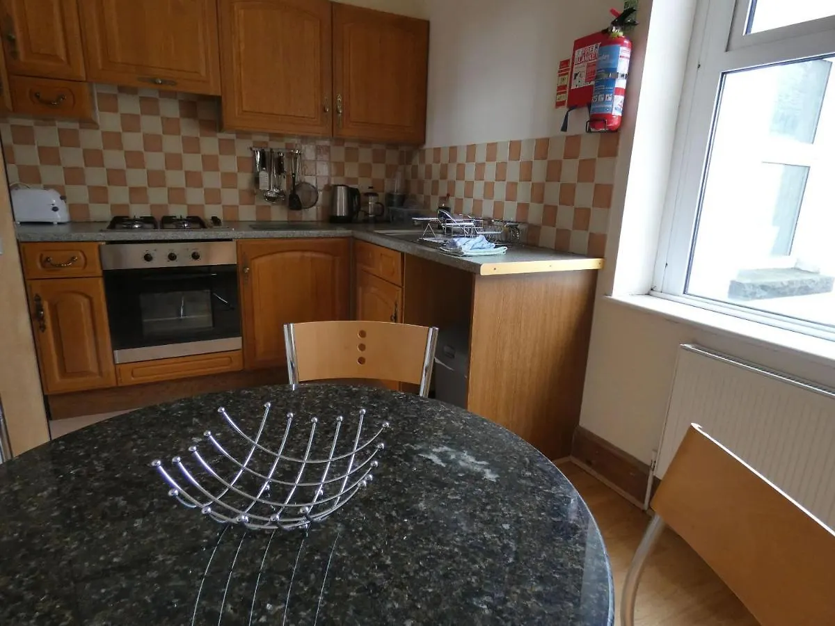 Bed & Breakfast Hurst Dene Aparthotel Swansea