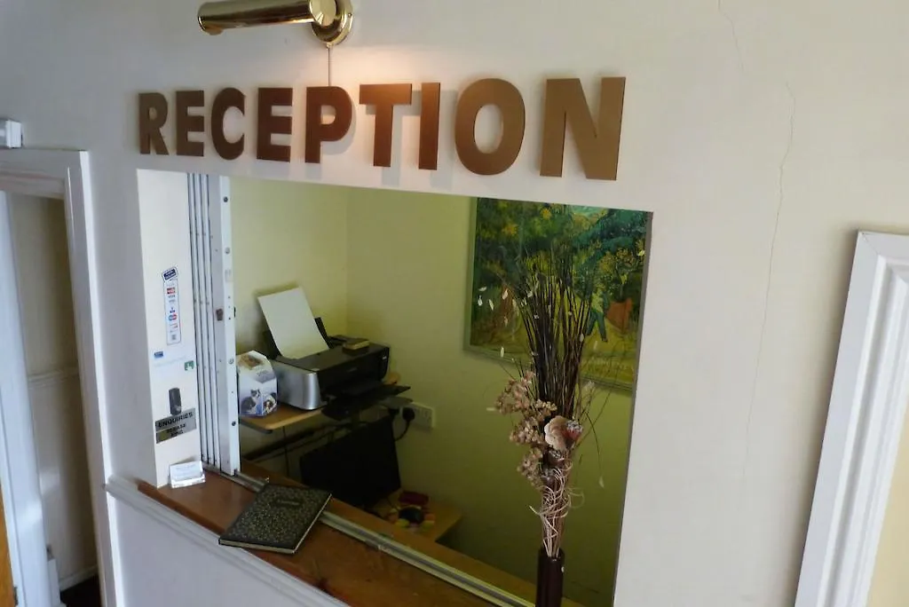 Hurst Dene Aparthotel Swansea Bed & Breakfast