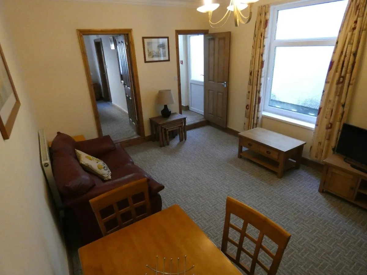 Hurst Dene Aparthotel Swansea Bed & Breakfast